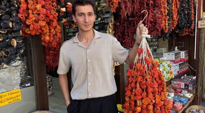 Nemli hava ve yüksek maliyet vurdu: Kurutmalık biberde hazır ürün dönemi