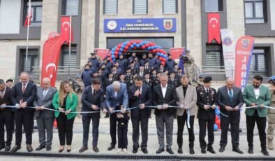 Simav İlçe Jandarma Komutanlığı’nın yeni hizmet binası açıldı