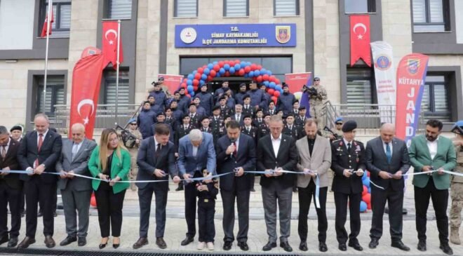 Simav İlçe Jandarma Komutanlığı’nın yeni hizmet binası açıldı