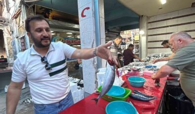Tavşanlı Balık Pazarı’nda sezon hareketliliği
