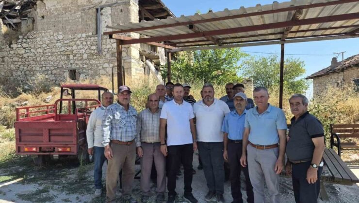Uşak İl Tarım ve Orman Müdürlüğü personelleri üreticilerle bir araya geldi