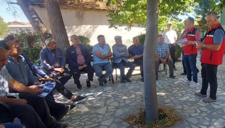 Uşak’ta tarım ekipleri üreticilerle bir araya geliyor