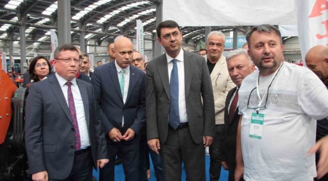 Uşak’ta Tarım, Hayvancılık ve Teknolojileri Fuarı kapılarını açtı