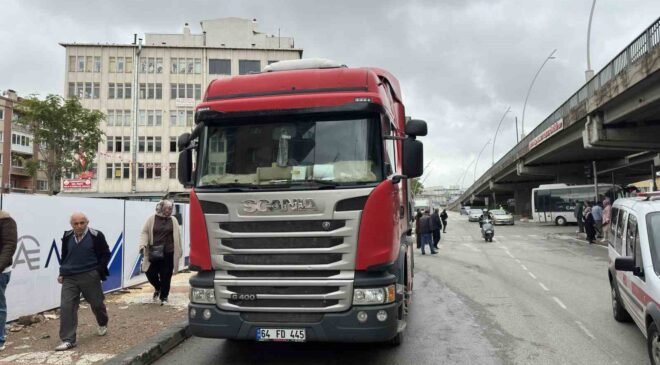 Uşak’ta tırın çarptığı yaya yaralandı