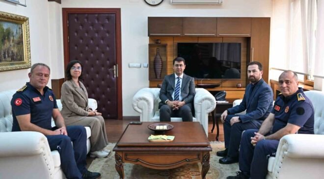 Vali Kartal, İtfaiyecilik Haftasında itfaiyecilerle buluştu