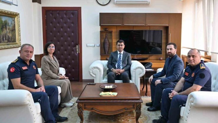 Vali Kartal, İtfaiyecilik Haftasında itfaiyecilerle buluştu