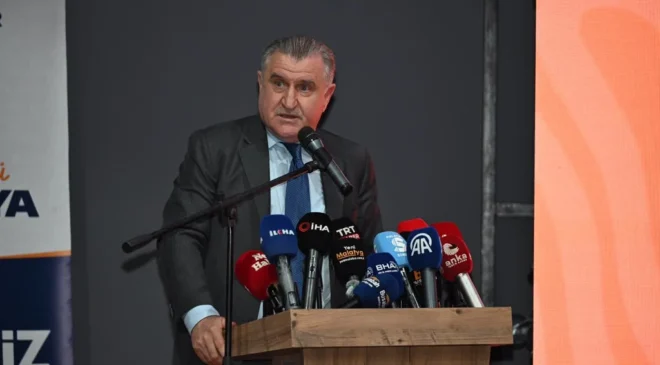 12. Malatya Kitap Fuarı Bakan Bak’ın katılımıyla açıldı