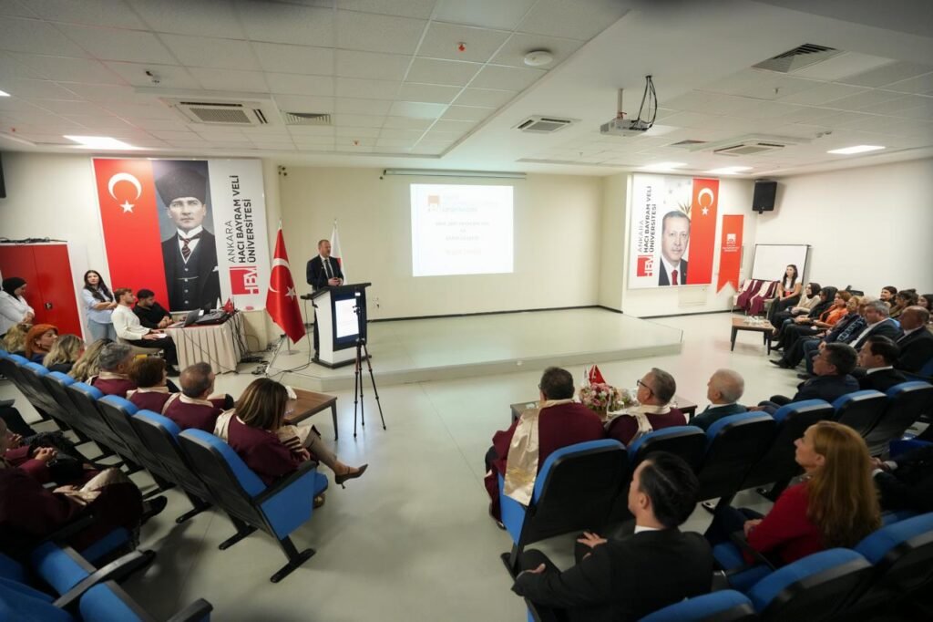 RTÜK Başkanı Daniş, Ankara Hacı Bayram Veli Üniversitesi İletişim Fakültesinin akademik yıl açılışında öğrencilere seslendi