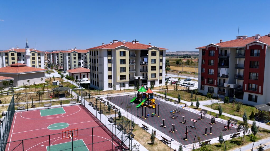 Kütahya’da kentsel dönüşümün ardından vatandaşların yüzü güldü