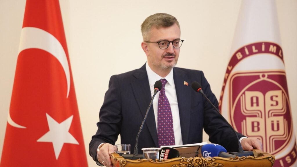 ASBÜ’de 2026-2027 akademik yılı açılış konferansı düzenlendi