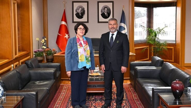 ESOGÜ Rektörü Gümüşsoy’dan Rektör Adıgüzel’e iadei ziyaret