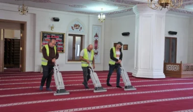 Ankara Keçiören’de ibadethanelerde temizlik çalışması