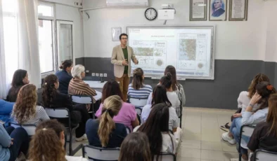 Bornova'da öğretmenlere afet bilinci eğitimi
