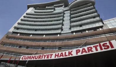 CHP’den 48 isim ihraç edildi: İşte tam liste