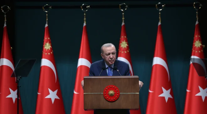 Cumhurbaşkanı Erdoğan: "Türkiye, kendisine operasyon çekilmesine müsaade etmez"