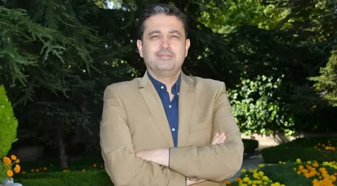 Cüneyd Altıparmak yazdı: Çocuklar için sosyal medyada yeni dönem, sigara satışında kimlik doğrulaması ve güvenli internet medyası
