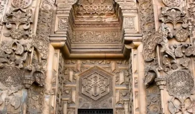 Divriği Ulu Camii ve Darüşşifası, taş işçiliğiyle dünya mirası arasında