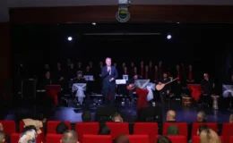 İnegöl Belediyesi Gençlik Korosundan Cumhuriyet Konseri