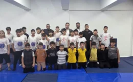 Kırıkkale'de öğrenciler güreşle spora kazandırılıyor
