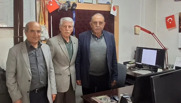 Beypazarı Muhtarlar Derneği’nden Gazeteci Yaşar Tonbak’a ziyaret