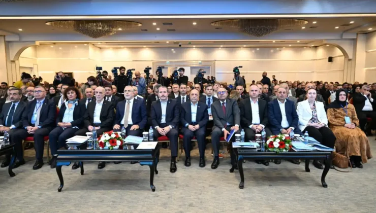 Özçelik-iş Genel Başkanı Değirmenci: “İşçinin de kazandığı bir dönüşüm istiyoruz”