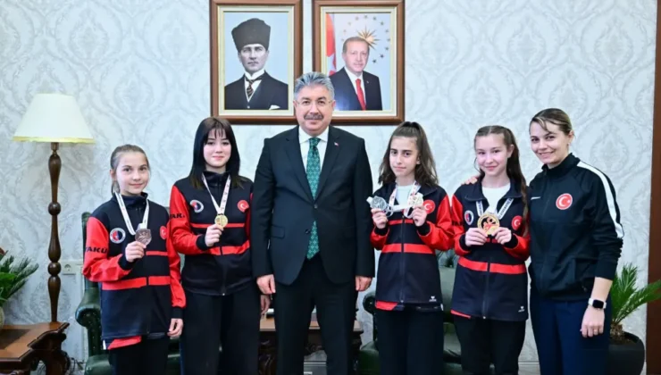 "Şampiyonlarımız büyük bir gurur kaynağı oldu"
