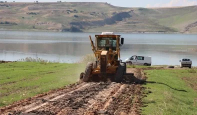 Şanlıurfa Büyükşehir, Hilvan’da 18 km’lik feribot yolunu yeniliyor