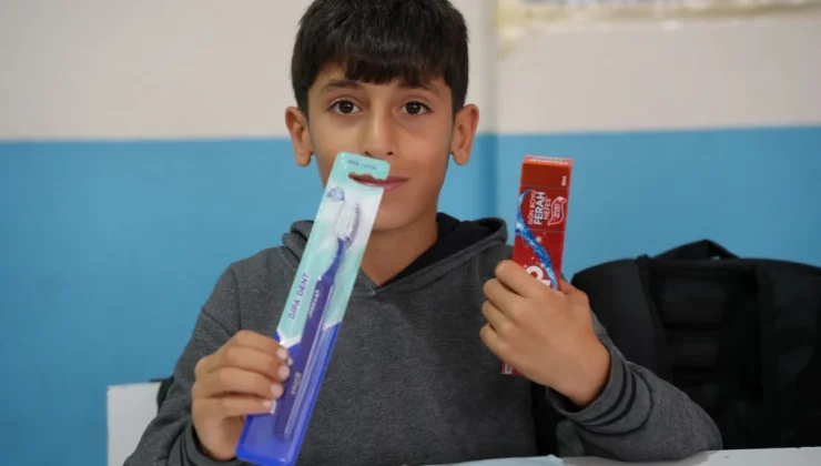 Silopi’de öğrencilere Kızılay’dan hijyen desteği