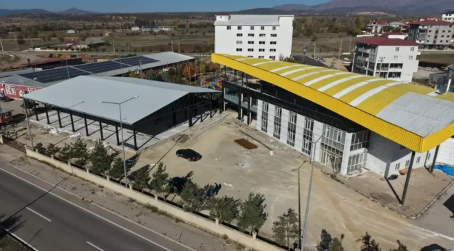 Şiran Belediyesi 149 yıllık tarihinde ilk kapalı garajına kavuşuyor