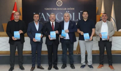 Tarihi Eserin Lansmanı Yapıldı. Van TSO’dan Van Gölü’ne Kalıcı Miras: “Ekolojik Değeri” Kitap Oldu