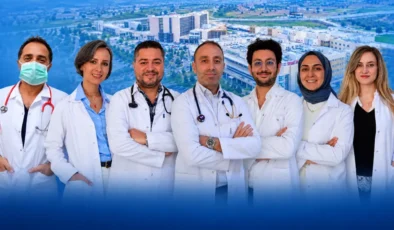 Uşak Eğitim ve Araştırma Hastanesi’nde yedi uzman hekim göreve başladı