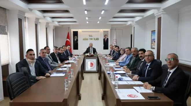 Vali Bozkurt Başkanlığında Kaymakamlar Toplantısı yapıldı